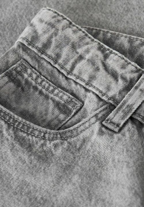 Asistente avanzado de lavado para el blanqueo de mezclilla negra con peróxido